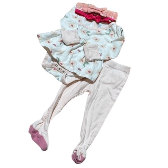 Baby Girl Bundle 0-3 months Jumpsuits Onesies baby sack sleeper and bows pink - Picture 4 of 9